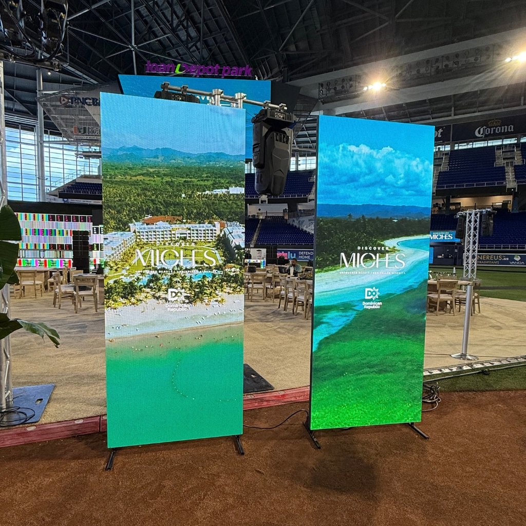 LED Totem Rental Miami for trade show event